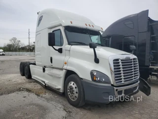 FREIGHTLINER CASCADIA 1