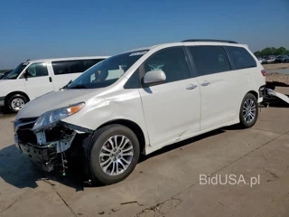TOYOTA SIENNA XLE XLE