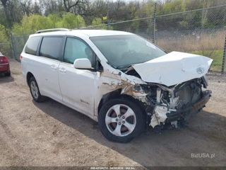 TOYOTA TOYOTA SIENNA LE V6 8 PASSENGER