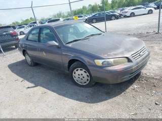 TOYOTA TOYOTA CAMRY LE