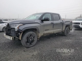 TOYOTA TUNDRA CRE CREWMAX LIMITED