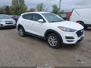 HYUNDAI HYUNDAI TUCSON SE