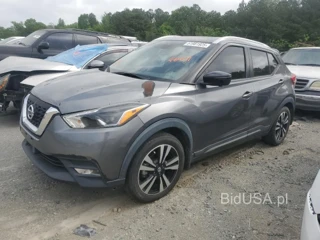 NISSAN KICKS SR SR