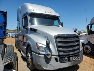 FREIGHTLINER CASCADIA 1