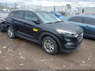 HYUNDAI HYUNDAI TUCSON SE