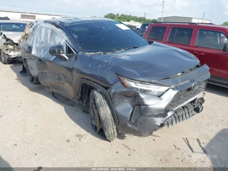 TOYOTA TOYOTA RAV4 LE