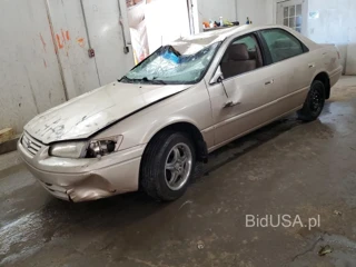 TOYOTA CAMRY LE LE
