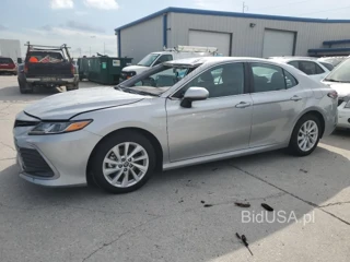 TOYOTA CAMRY LE LE