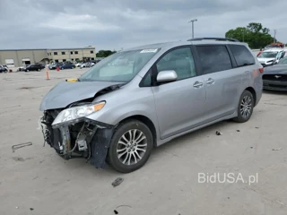 TOYOTA SIENNA XLE XLE