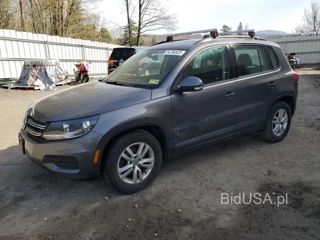VOLKSWAGEN TIGUAN S S