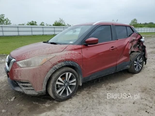 NISSAN KICKS SV SV