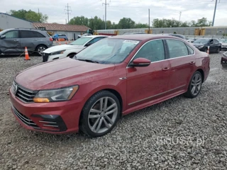 VOLKSWAGEN PASSAT R-L R-LINE