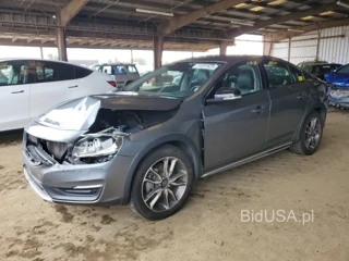 VOLVO S60 CROSS T5