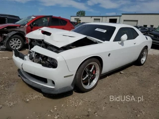 DODGE CHALLENGER SRT HELLCAT