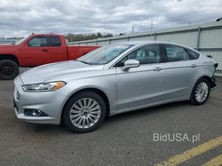 FORD FUSION SE SE