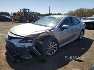TOYOTA CAMRY LE LE