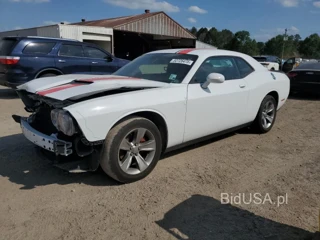 DODGE CHALLENGER SXT