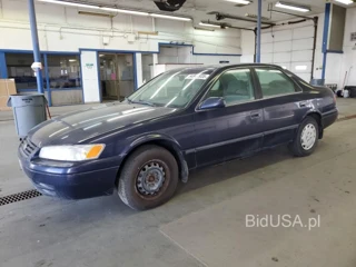 TOYOTA CAMRY LE LE