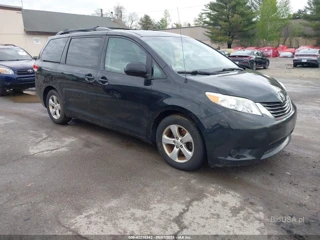 TOYOTA TOYOTA SIENNA LE V6 8 PASSENGER