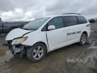 TOYOTA SIENNA LE LE
