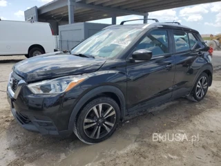 NISSAN KICKS SV SV
