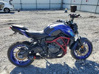 YAMAHA MT07