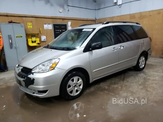 TOYOTA SIENNA CE CE