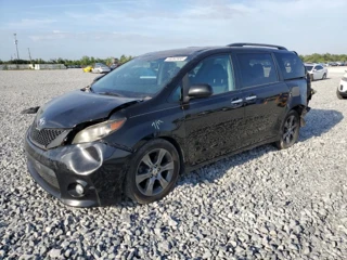 TOYOTA SIENNA SPO SPORT