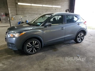 NISSAN KICKS SV SV
