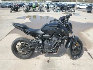 YAMAHA MT07