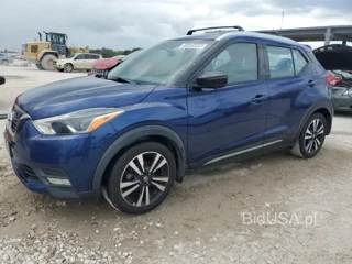 NISSAN KICKS SR SR