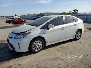 TOYOTA PRIUS PLUG