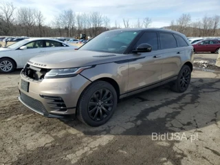 LAND ROVER RANGE ROVE R-DYNAMIC S