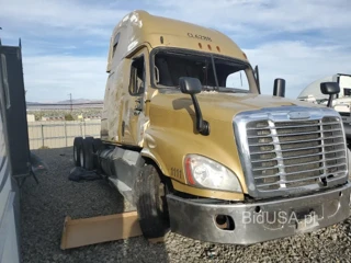 FREIGHTLINER CASCADIA 1
