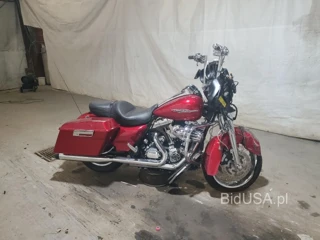 HARLEY-DAVIDSON FLHX STREE STREET GLIDE