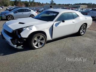DODGE CHALLENGER SXT