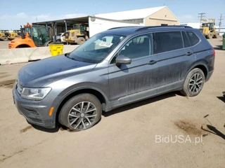 VOLKSWAGEN TIGUAN SE SE