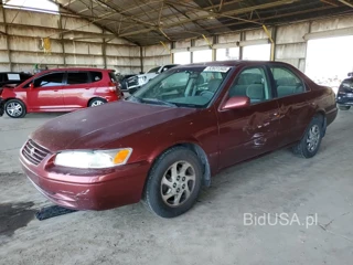 TOYOTA CAMRY LE LE