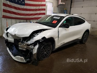 FORD MUSTANG MA PREMIUM