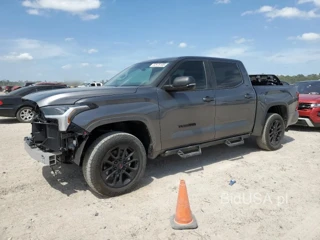 TOYOTA TUNDRA CRE CREWMAX SR