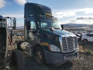 FREIGHTLINER CASCADIA 1