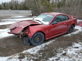 FORD MUSTANG