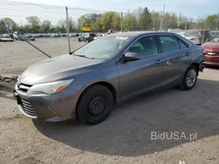 TOYOTA CAMRY LE LE