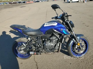 YAMAHA MT07