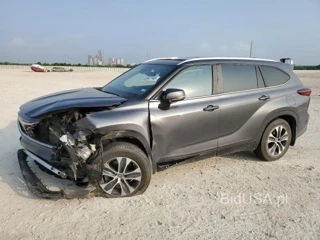 TOYOTA HIGHLANDER HYBRID XLE