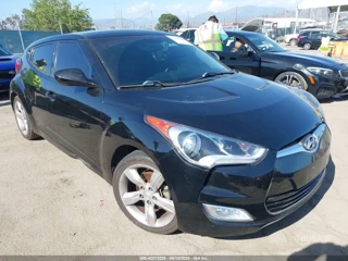 HYUNDAI HYUNDAI VELOSTER BASE W/RED