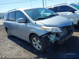 TOYOTA TOYOTA SIENNA LE V6 8 PASSENGER