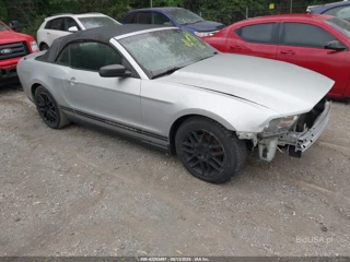 FORD FORD MUSTANG V6