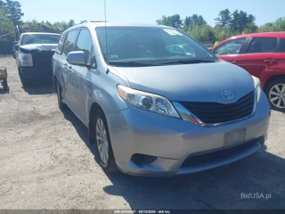 TOYOTA TOYOTA SIENNA LE 7 PASSENGER