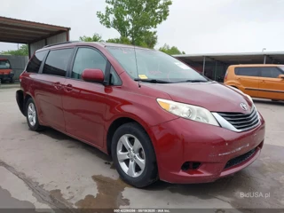 TOYOTA TOYOTA SIENNA LE V6 8 PASSENGER